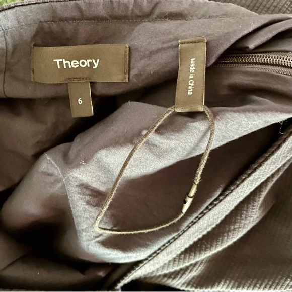 Theory Andrizza Twisted Back Stretch Seersucker Dress - Size 6 - Picture 12 of 13